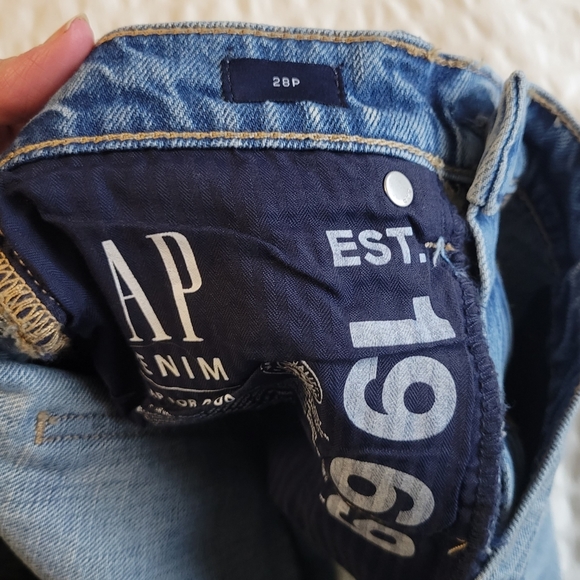 Gap Denim Shorts - Picture 4 of 4